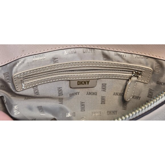 DKNY Baby Pink Faux Leather Crossbody w/Gold Accents Adjst Strap Great Condition - Picture 7 of 13